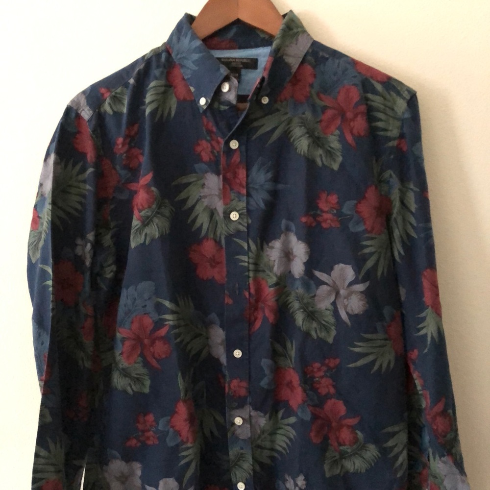Banana Republic Floral Button Down Sz M